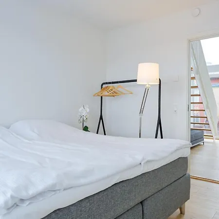 An Amazing 3 Bedroom With Authentic Danish Designers Furniture *