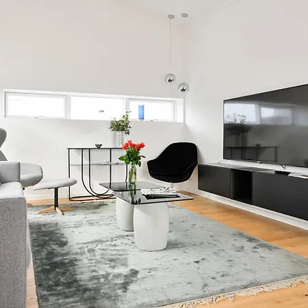 An Amazing 3 Bedroom With Authentic Danish Designers Furniture